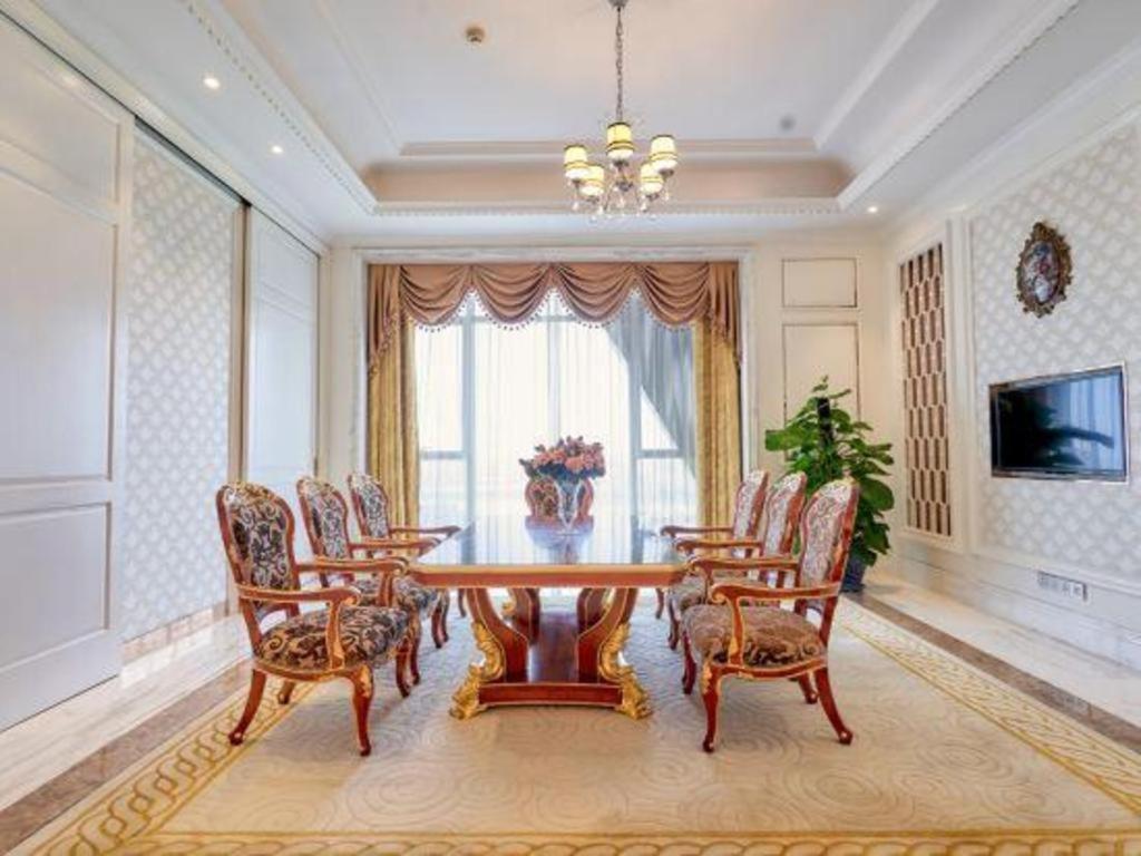 Eurasia Convention International Hotel Wuhan Bagian luar foto