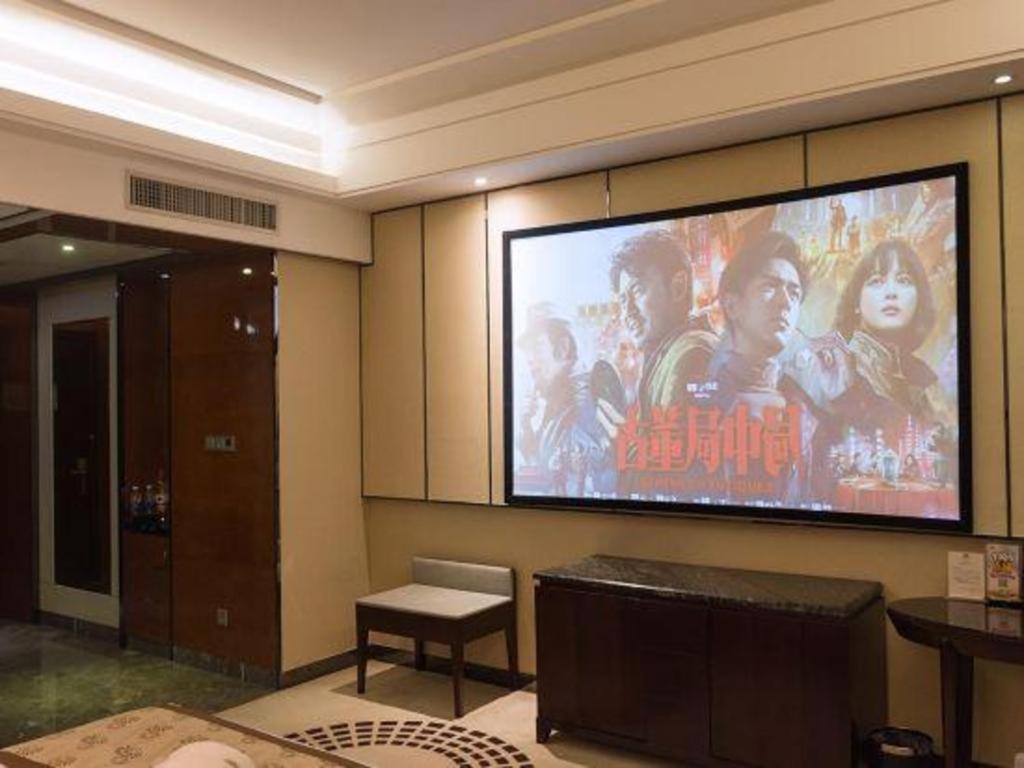 Eurasia Convention International Hotel Wuhan Bagian luar foto