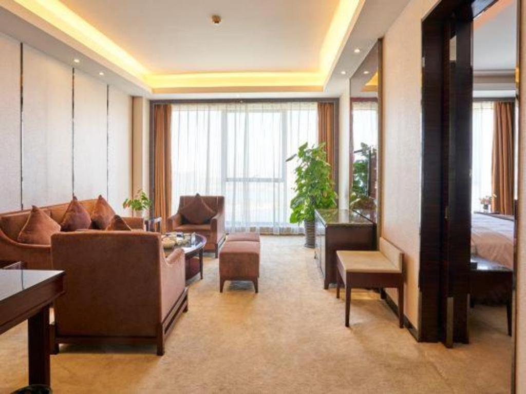 Eurasia Convention International Hotel Wuhan Bagian luar foto